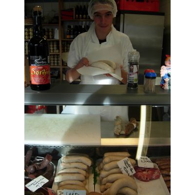 LE BOUDIN BLANC ARRIVE SUR LES ETALS