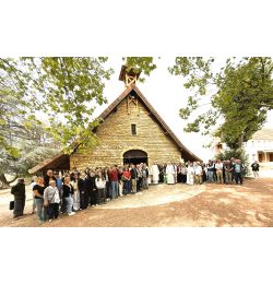 6324404926-devant-la-chapelle.jpg